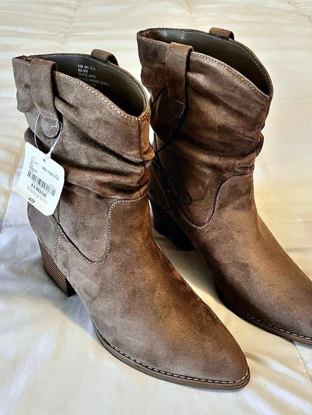 a.n.a Delia Porchini Women's Stacked Heel Slouch Pointed Toe Boots US 9.5 NWT